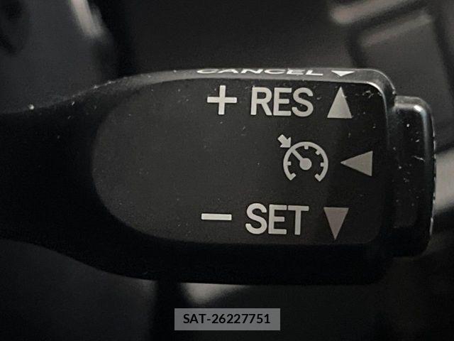 Toyota VOXY HYBRID 2020-11 7061354-6