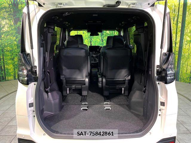 Toyota VOXY HYBRID 2025-02 7061347-10