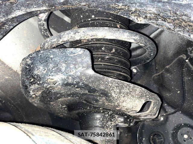 Toyota VOXY HYBRID 2025-02 7061347-19