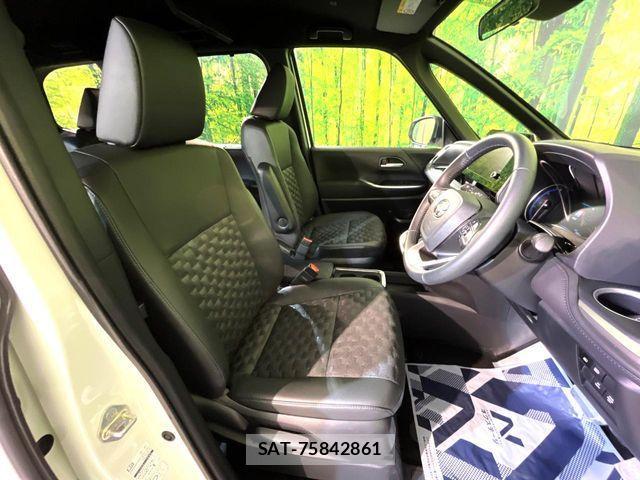 Toyota VOXY HYBRID 2025-02 7061347-7