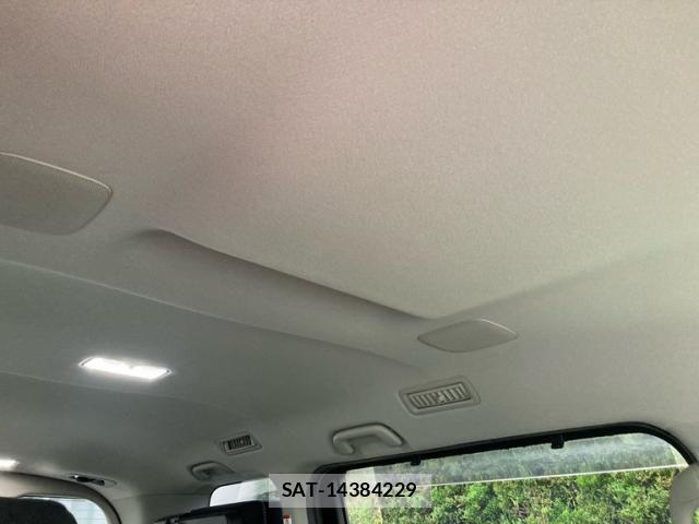 Toyota VOXY HYBRID 2014-07 7061368-20