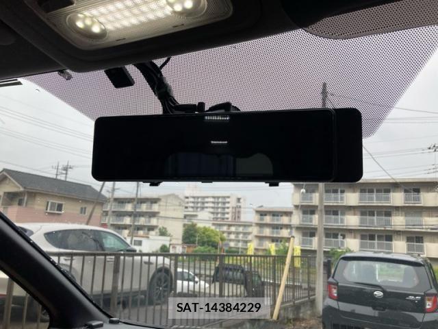 Toyota VOXY HYBRID 2014-07 7061368-22