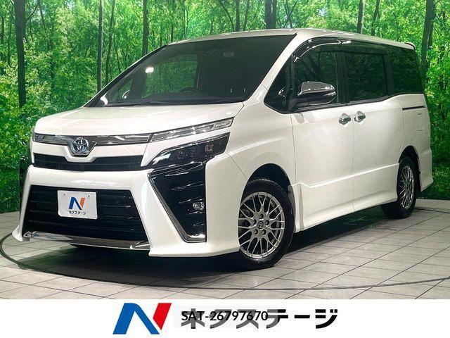 Toyota VOXY HYBRID 2021-06 7061360-0