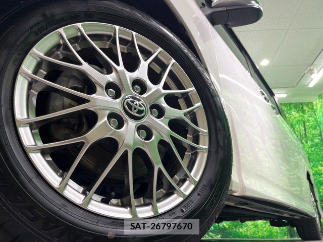 Toyota VOXY HYBRID 2021-06 7061360-15
