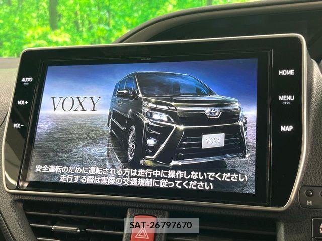 Toyota VOXY HYBRID 2021-06 7061360-2