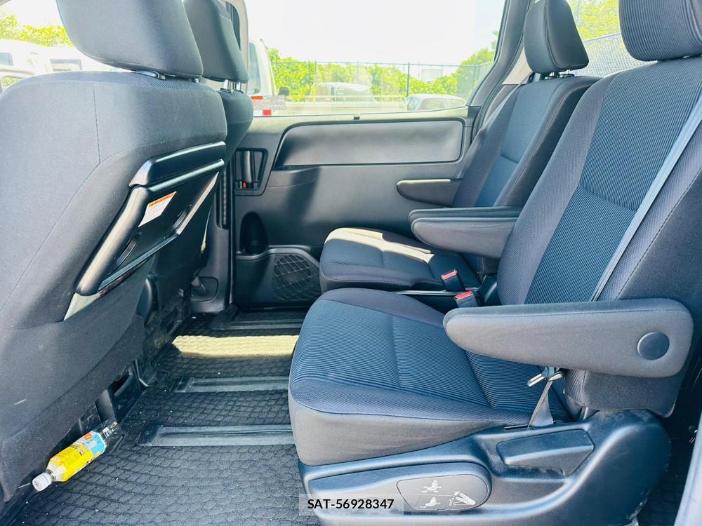 Toyota VOXY HYBRID 2019 7072721-9
