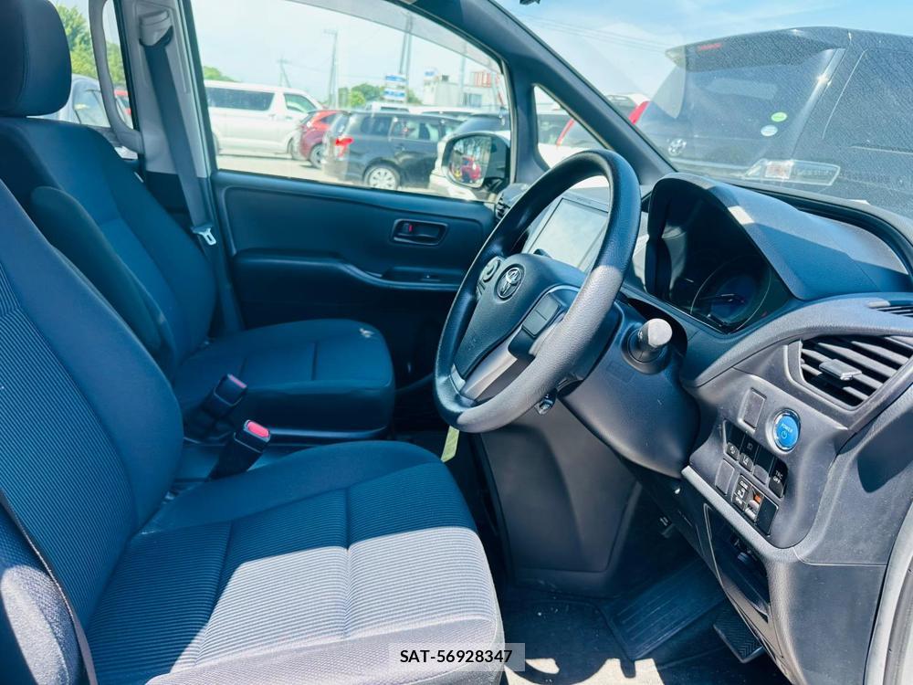 Toyota VOXY HYBRID 2019 7072721-11