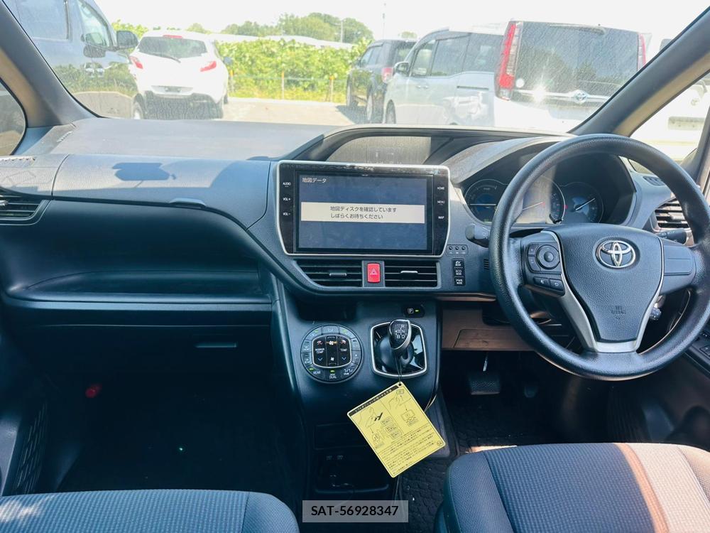 Toyota VOXY HYBRID 2019 7072721-12