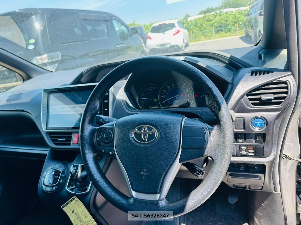 Toyota VOXY HYBRID 2019 7072721-14