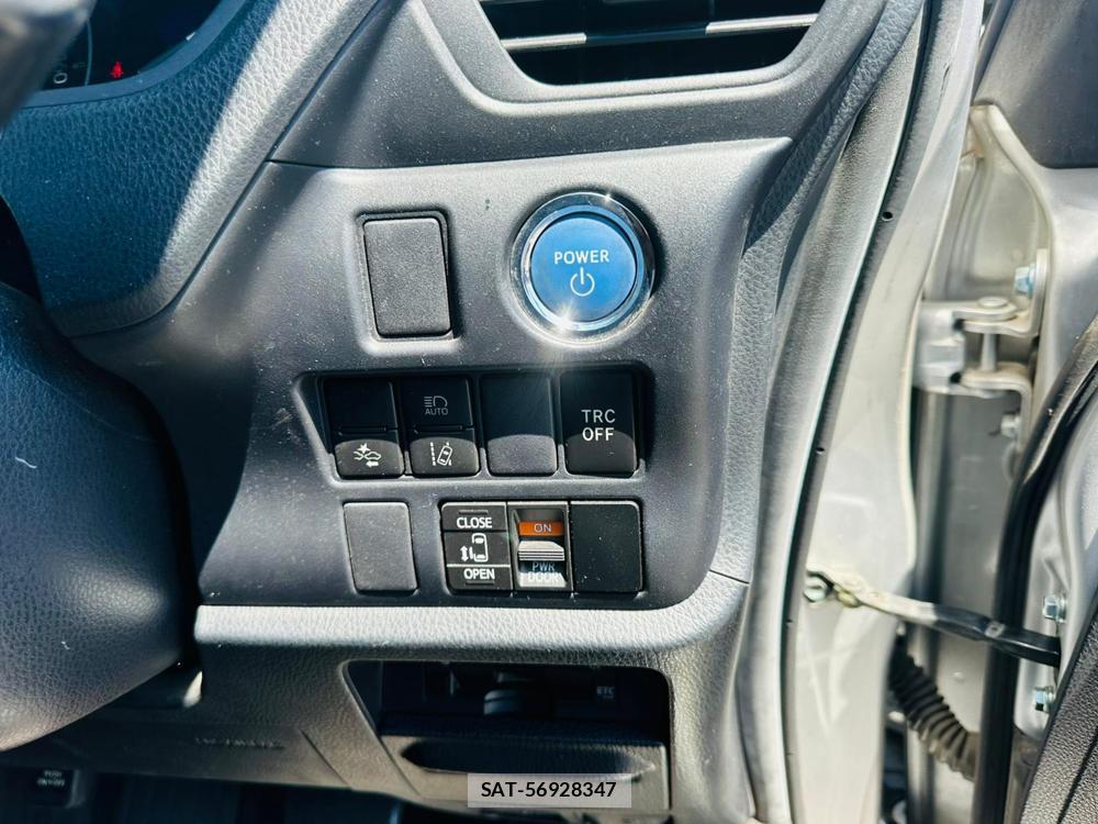 Toyota VOXY HYBRID 2019 7072721-16