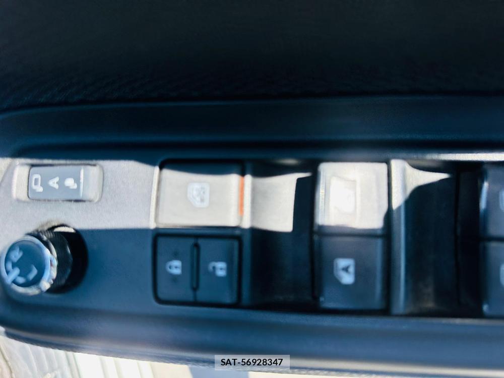 Toyota VOXY HYBRID 2019 7072721-21
