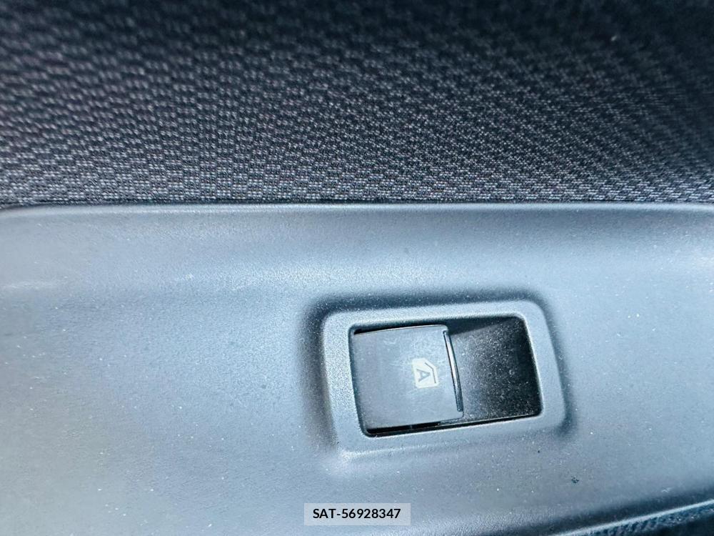 Toyota VOXY HYBRID 2019 7072721-23