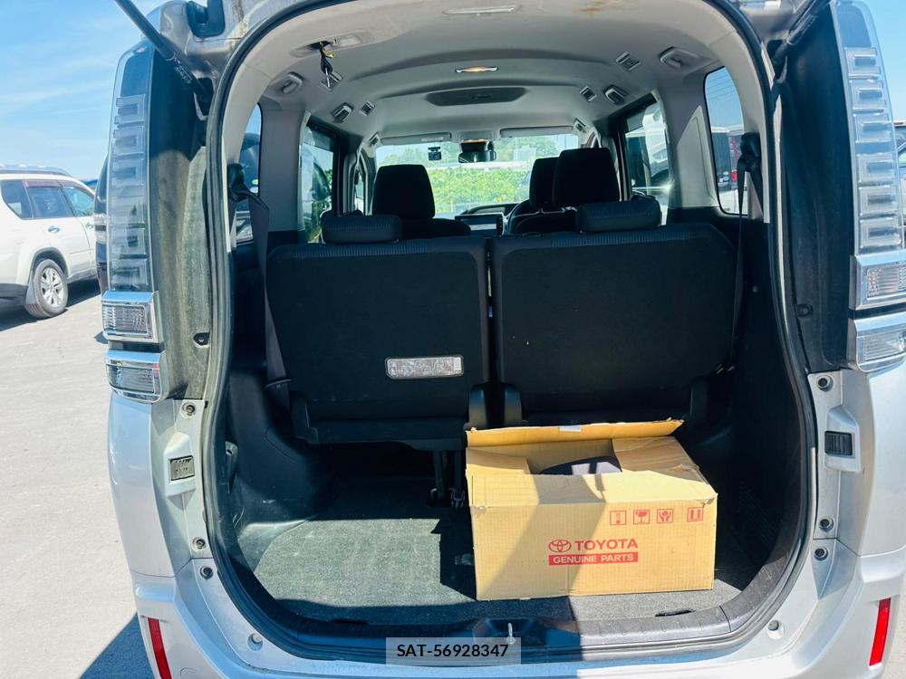 Toyota VOXY HYBRID 2019 7072721-25