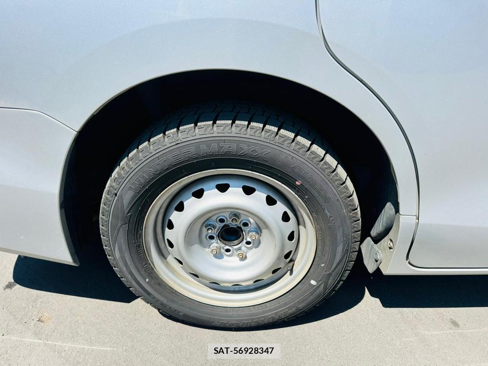 Toyota VOXY HYBRID 2019 7072721-27