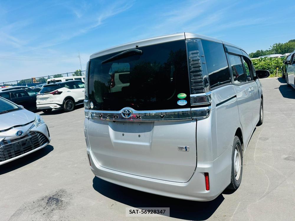 Toyota VOXY HYBRID 2019 7072721-4