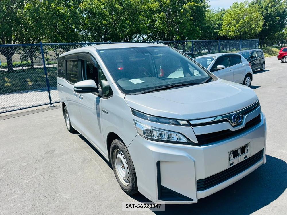 Toyota VOXY HYBRID 2019 7072721-6