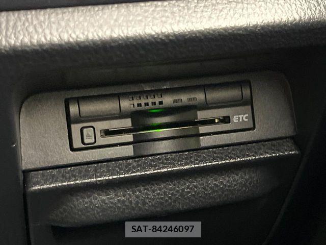 Toyota VOXY HYBRID 2016-07 7227006-7
