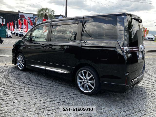 Toyota VOXY HYBRID 2016-05 7227007-3