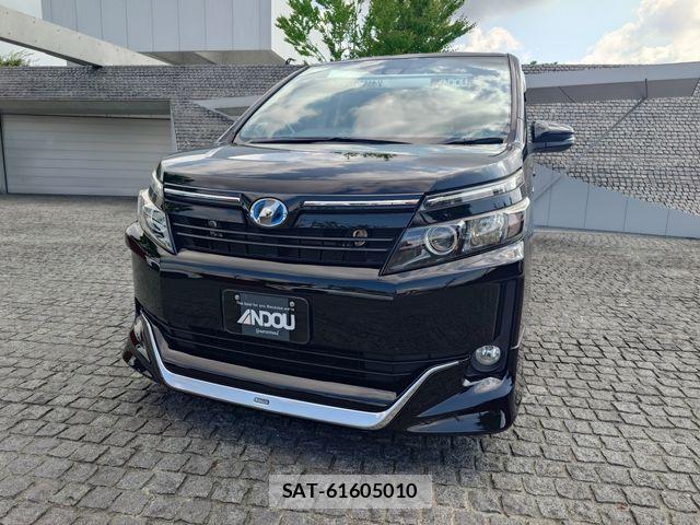 Toyota VOXY HYBRID 2016-05 7227007-5