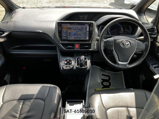 Toyota VOXY HYBRID 2016-05 7227007-8