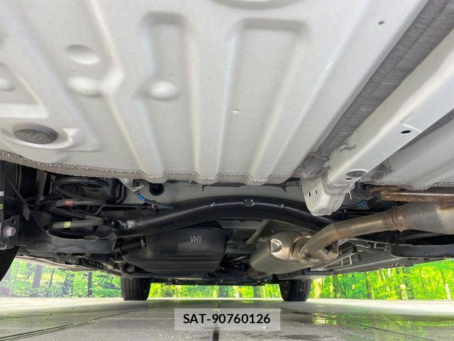 Toyota VOXY HYBRID 2023-11 7227054-18
