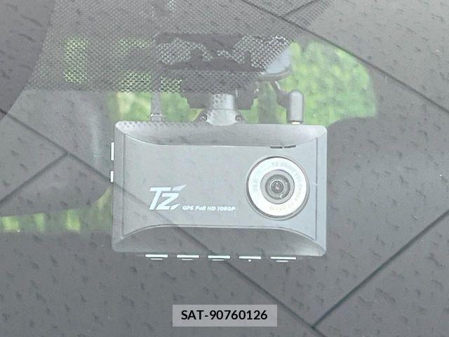Toyota VOXY HYBRID 2023-11 7227054-5