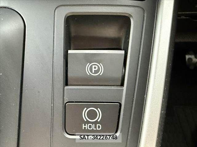 Toyota VOXY HYBRID 2023-08 7227044-26