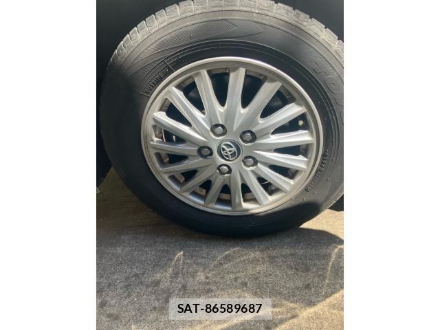 Toyota VOXY HYBRID 2015-03 7227002-6