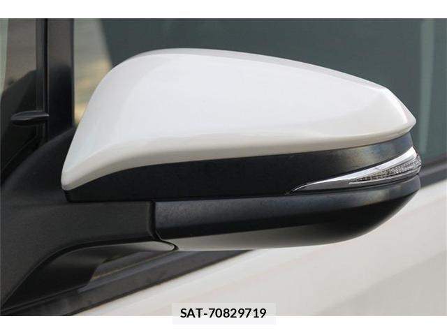 Toyota VOXY HYBRID 2014-03 7226996-28