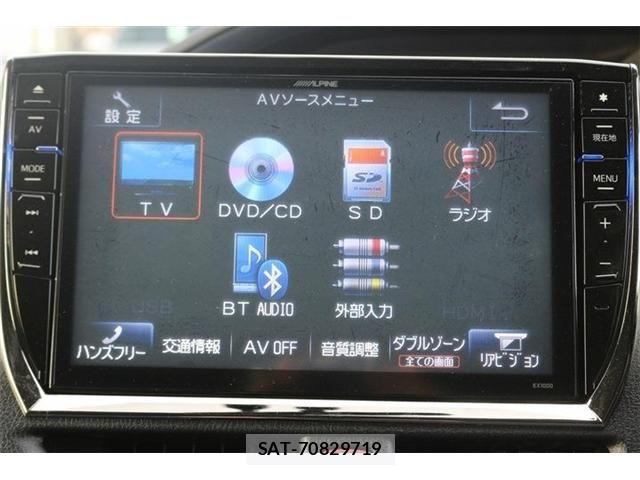Toyota VOXY HYBRID 2014-03 7226996-3