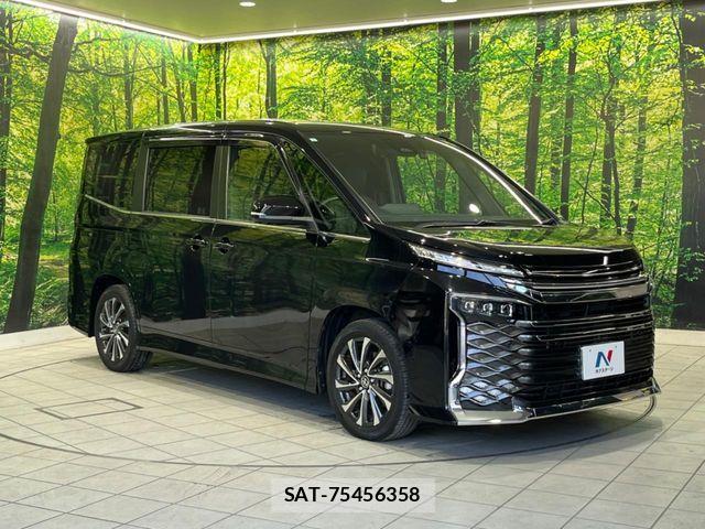 Toyota VOXY HYBRID 2023-07 7227041-16