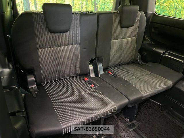 Toyota VOXY HYBRID 2019-08 7227020-9