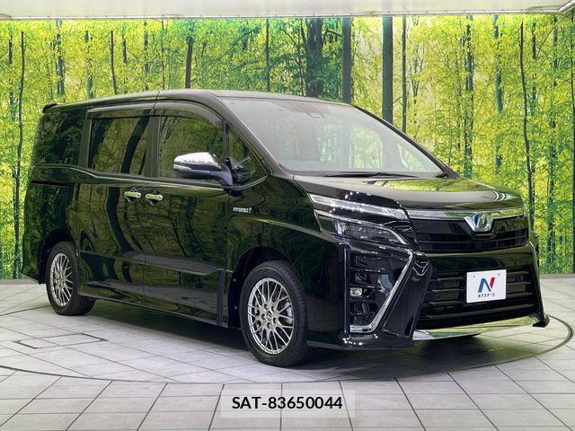 Toyota VOXY HYBRID 2019-08 7227020-16