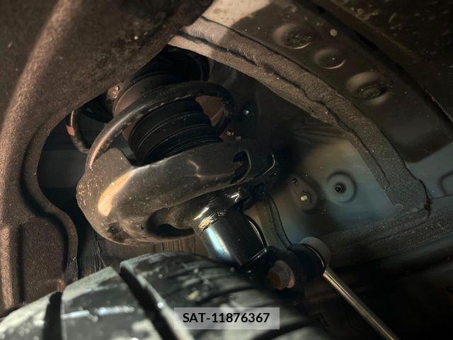 Toyota VOXY HYBRID 2025-12 7227070-19
