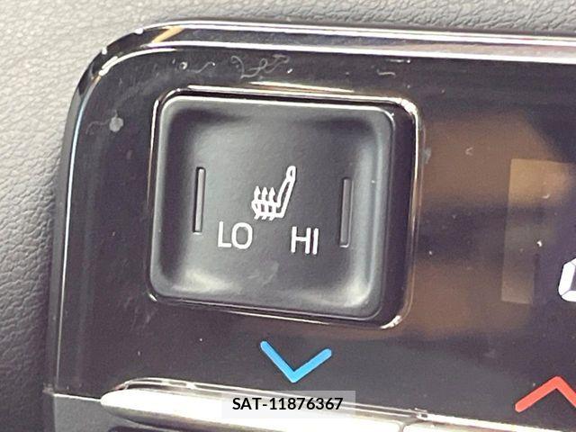 Toyota VOXY HYBRID 2025-12 7227070-8