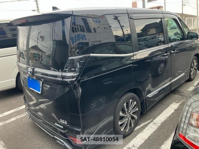 Toyota VOXY HYBRID 2022-04 7227036-3