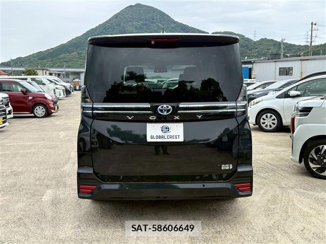 Toyota VOXY HYBRID 2024-04 7227051-14