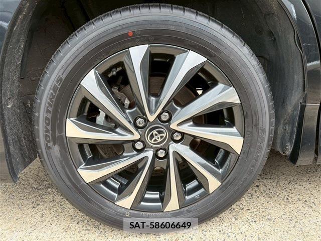 Toyota VOXY HYBRID 2024-04 7227051-17