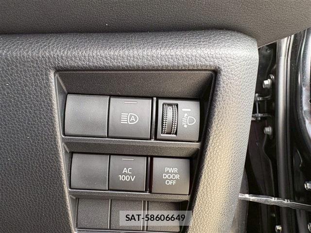 Toyota VOXY HYBRID 2024-04 7227051-20