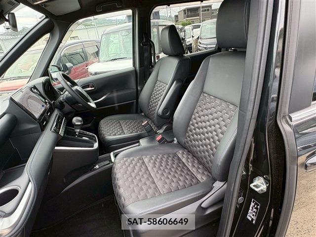 Toyota VOXY HYBRID 2024-04 7227051-4