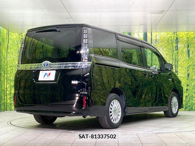 Toyota VOXY HYBRID 2014-06 7226998-16