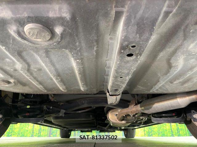 Toyota VOXY HYBRID 2014-06 7226998-18