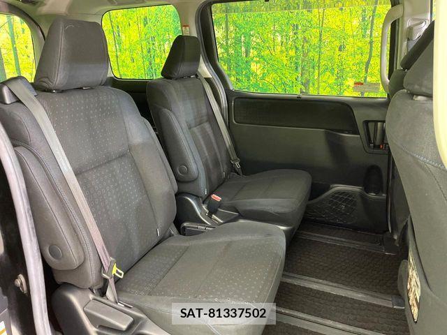 Toyota VOXY HYBRID 2014-06 7226998-8