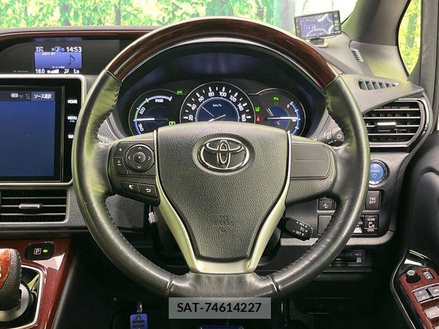 Toyota VOXY HYBRID 2021-08 7227030-11