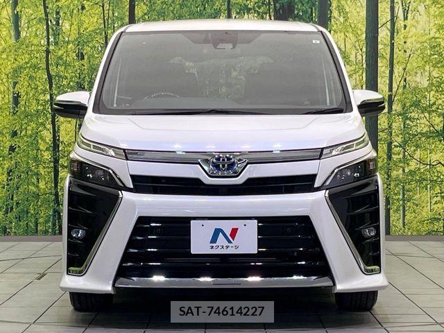 Toyota VOXY HYBRID 2021-08 7227030-14