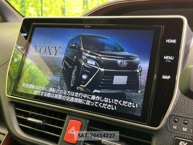 Toyota VOXY HYBRID 2021-08 7227030-3