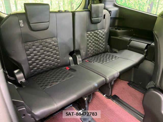 Toyota VOXY HYBRID 2025-10 7227069-10