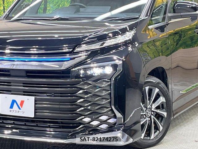 Toyota VOXY HYBRID 2023-01 7227039-12