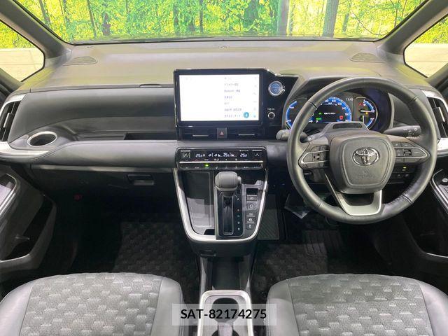 Toyota VOXY HYBRID 2023-01 7227039-1