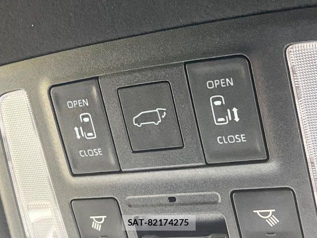 Toyota VOXY HYBRID 2023-01 7227039-4